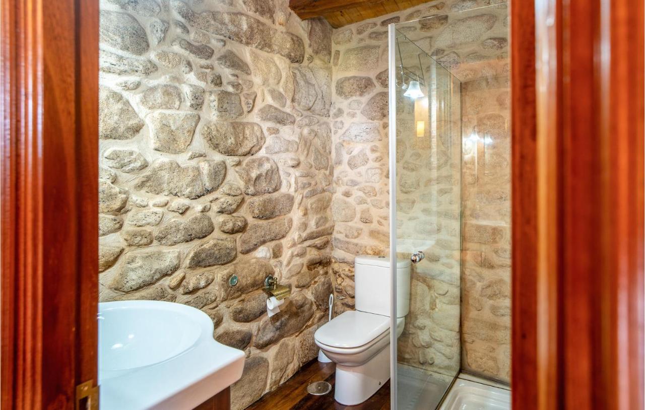 2 Bedroom Amazing Home In Мурос Экстерьер фото